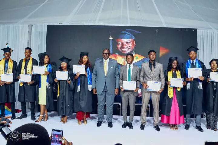 img_2_1731225824459-1 Kinshasa : Le ministre Louis Watum appelle les étudiants finalistes à l'entrepreneuriat