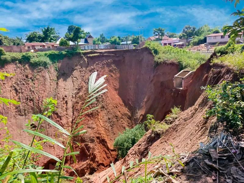 IMG_1196 Kikwit : Un ravin dévore Ndeke-Zulu et jette 50 familles à la rue
